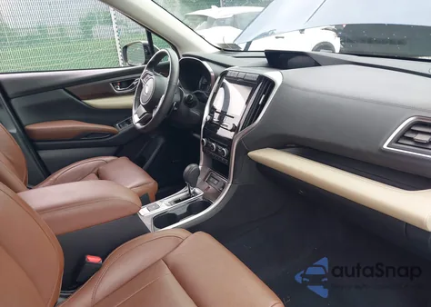 2021 Subaru Ascent Touring z USA, uszkodzony, nr VIN 4S4WMARD5M3417785